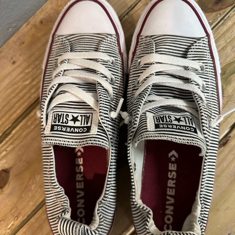 Convers shoes in new like condition.
Box included.